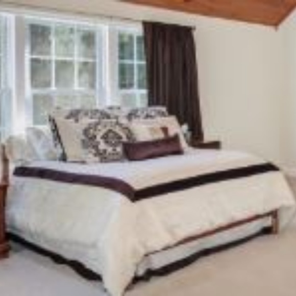 KN Luxury Home Bedding Queen Comforter Set - Picture 2 of 5